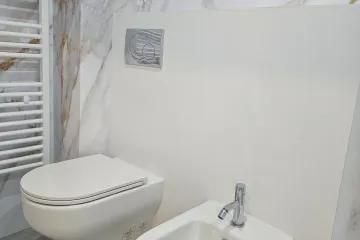 e77077e9-55d2-4e63-b7f7-a3936677e525
